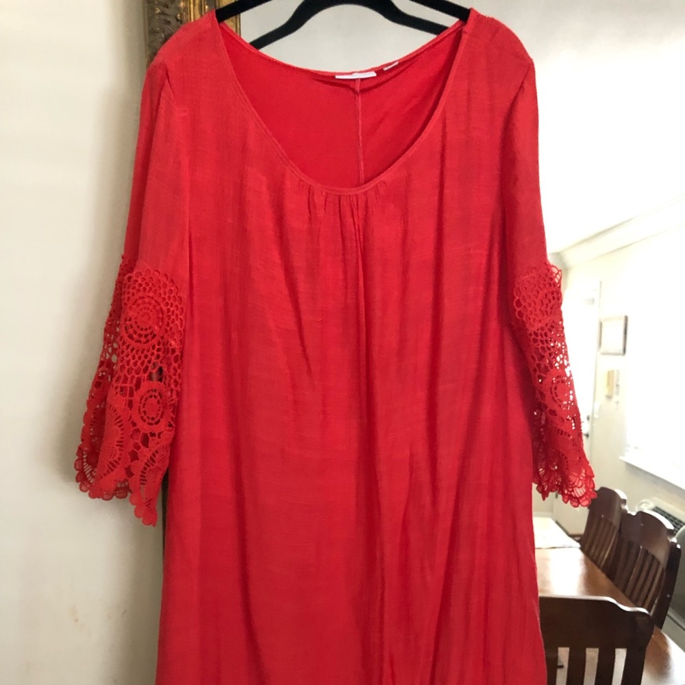 Light flowing dark peach in color.